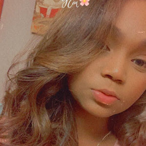 Meet your Posher, Perla